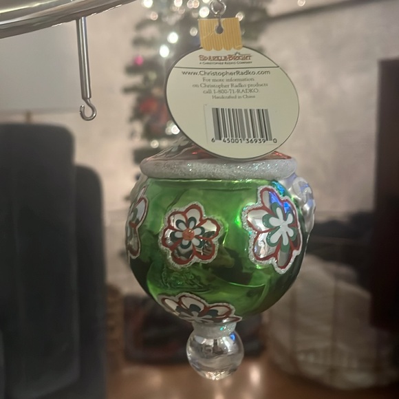 Santa Ornament with darling face! 🎅🏼 - Picture 3 of 7